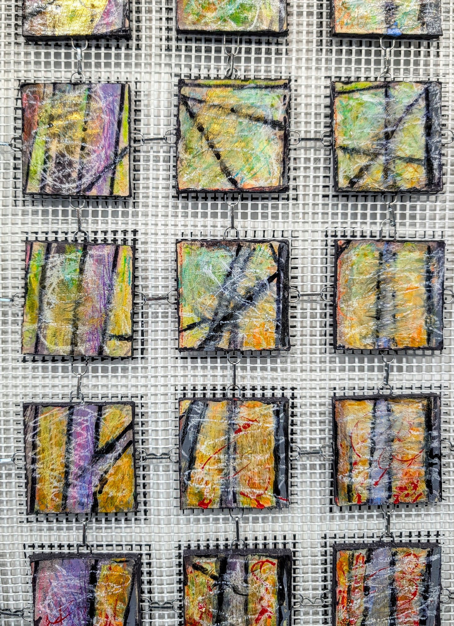 Fractured Lines of Thought